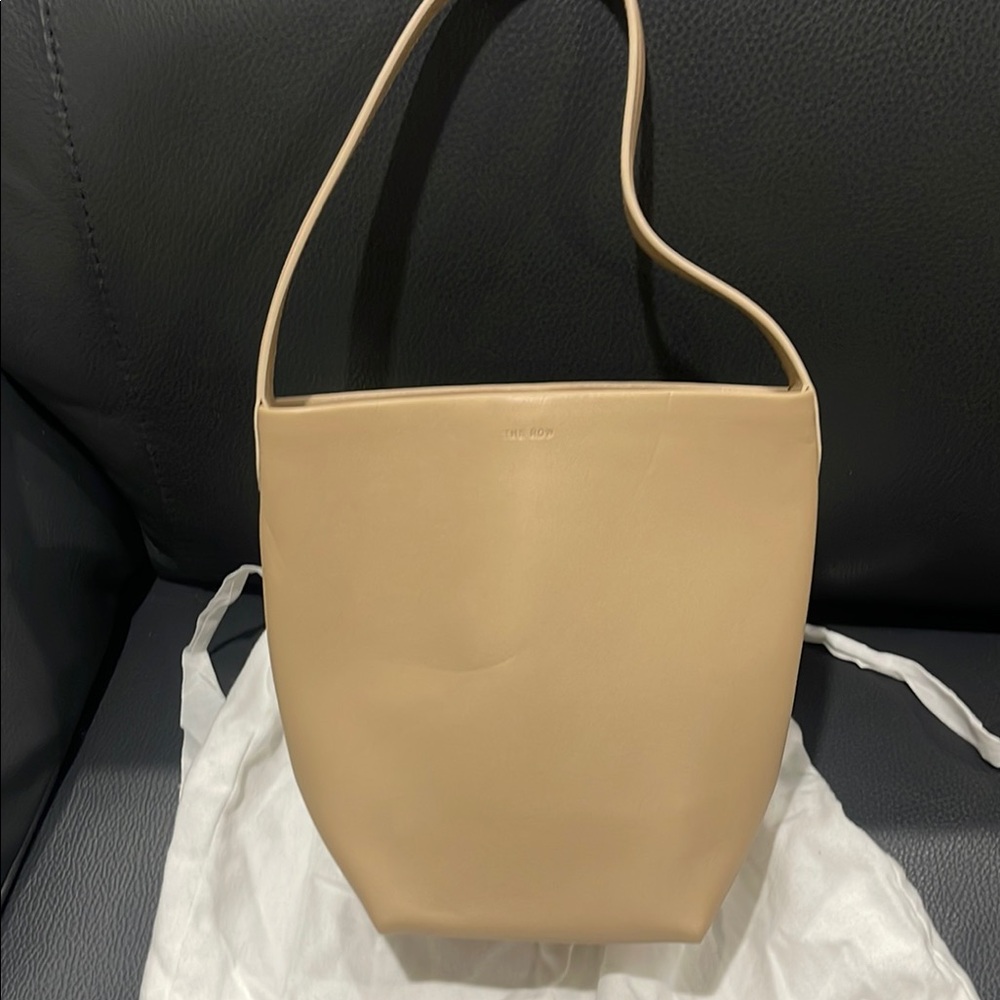 THE ROW Small N/S Park light beige tote bag
